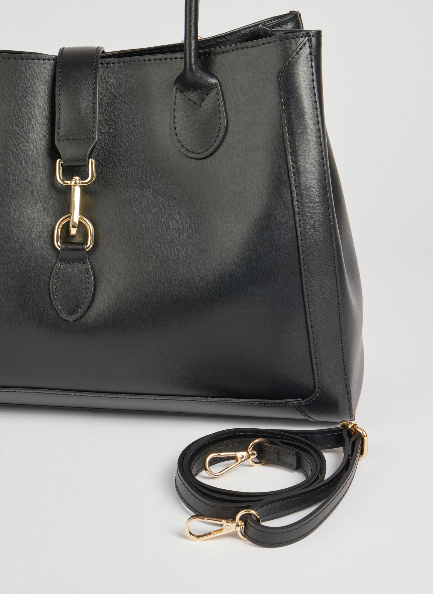 Chloe Bag in Black Brushed Leather 4