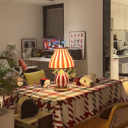 JollyGlow - Bordlampe med cirkuselementer og livlig belysning