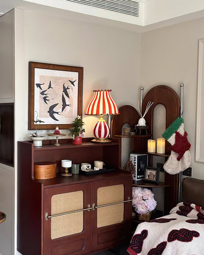 JollyGlow - Bordlampe med cirkuselementer og livlig belysning