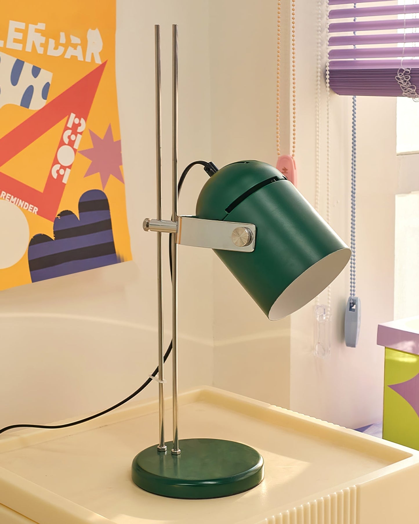 FlexLume - Lámpara Elegante con Diseño Flexible y Brillo Cálido