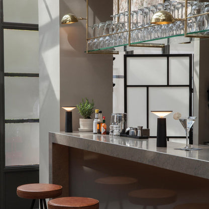 FlexiBeam - Lampe de table LED moderne avec tête pivotante