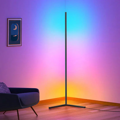 LumiSmart - Adjustable Floor Lamp for a Tailored Lighting Experience