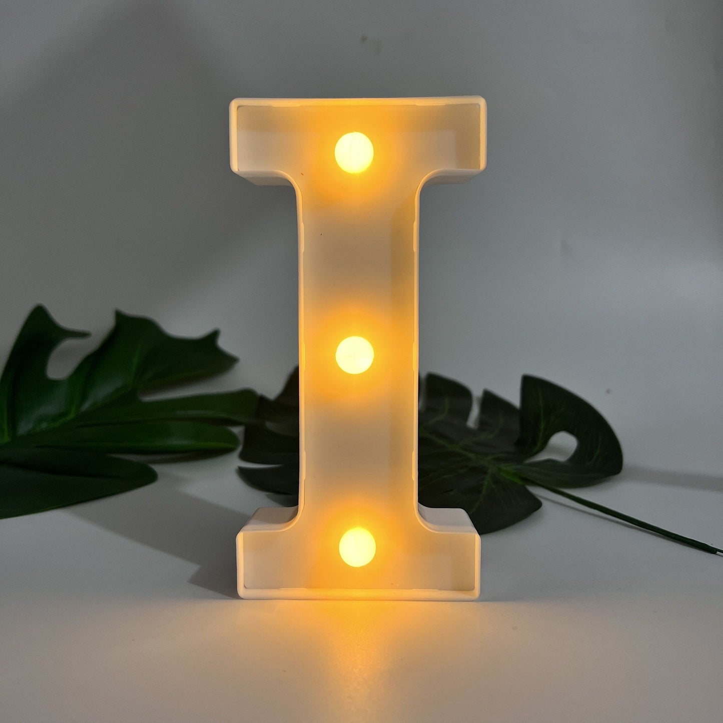 LetterGlow - Lámpara LED de Letras Inalámbrica para un Estilo Único