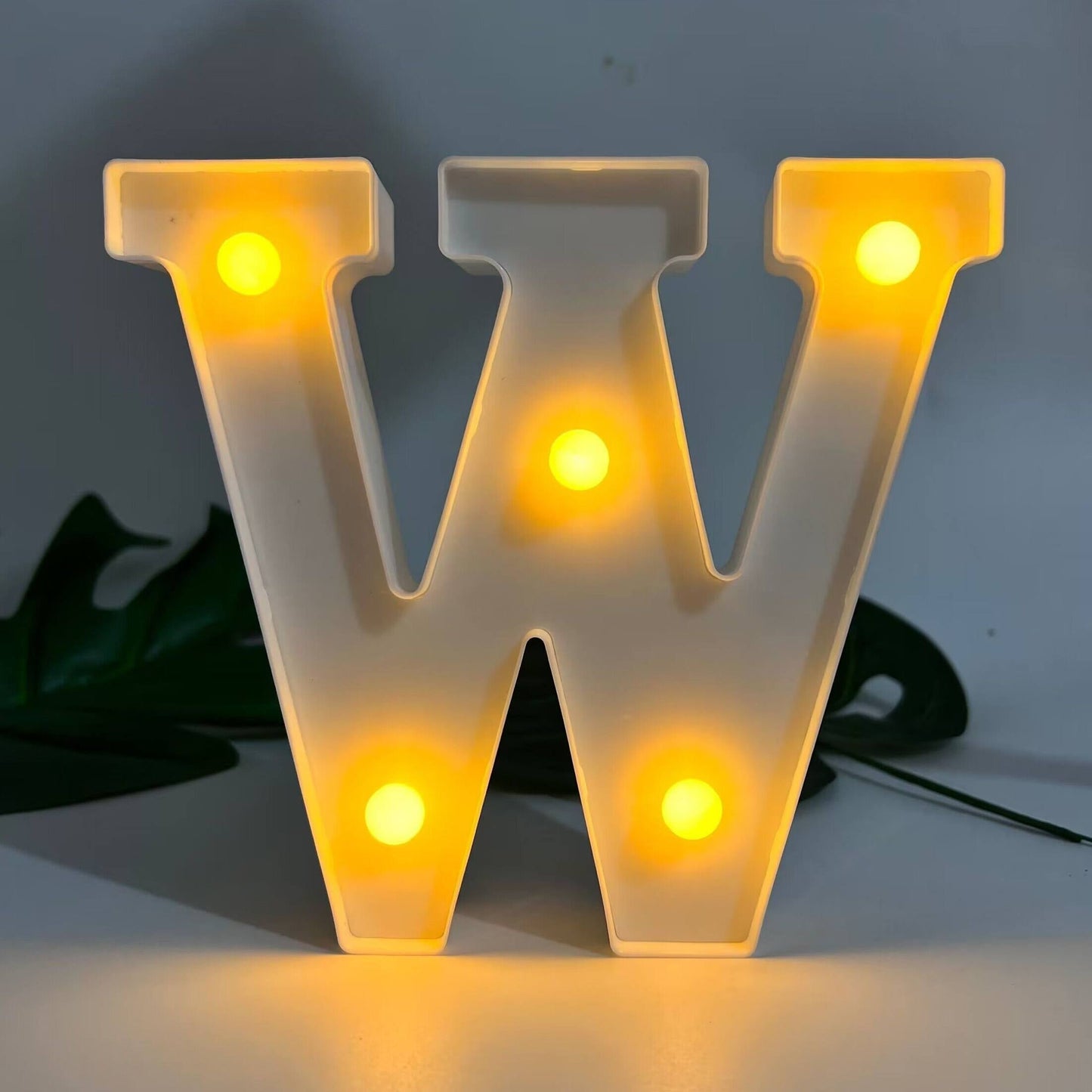 LetterGlow - Lámpara LED de Letras Inalámbrica para un Estilo Único