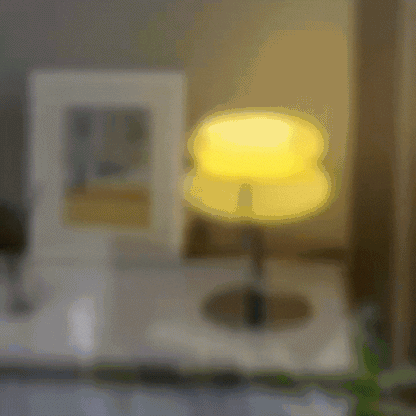 GlamoraLite - Elegante Lampada da Tavolo in Vetro per il Tuo Interno