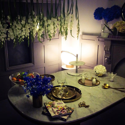 LuxeMoonbeam - Table Lamp with Unique Crescent Design and Cozy Radiance