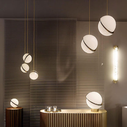 LuxeMoonbeam - Table Lamp with Unique Crescent Design and Cozy Radiance