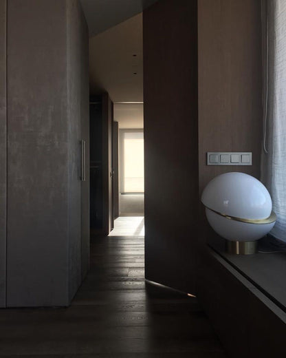 LuxeMoonbeam - Table Lamp with Unique Crescent Design and Cozy Radiance