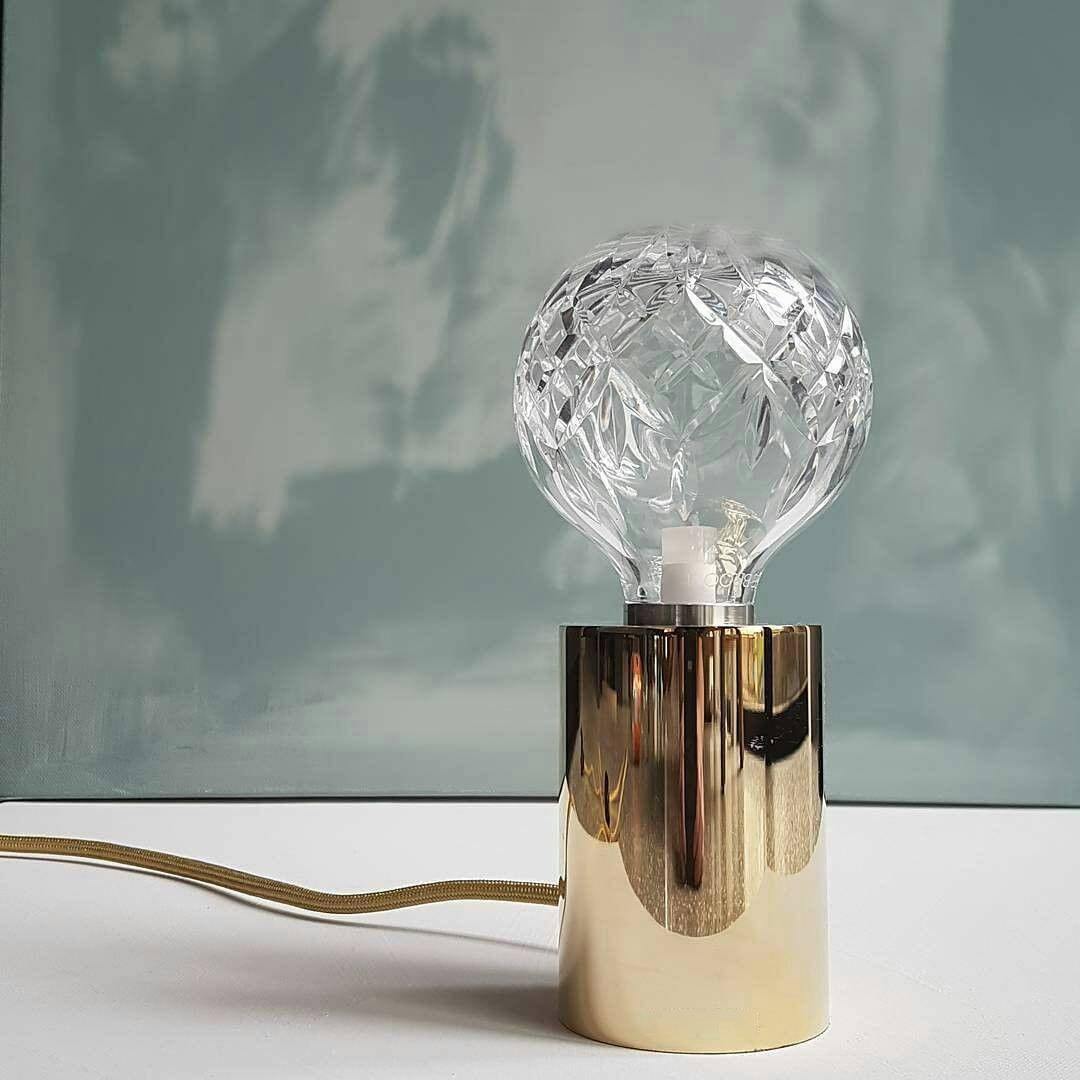 LuxeSphere - Table Lamp with Lustrous Crystal Ball and Soft Lighting