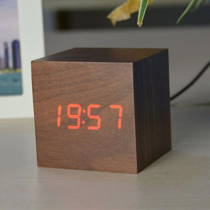 CubeCraft | Stylish Compact Digital Desk Clock for Modern Interiors 0
