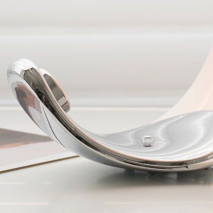 GraceGlow - Lámpara de Mesa con Elegantes Remolinos y Suave Brillo