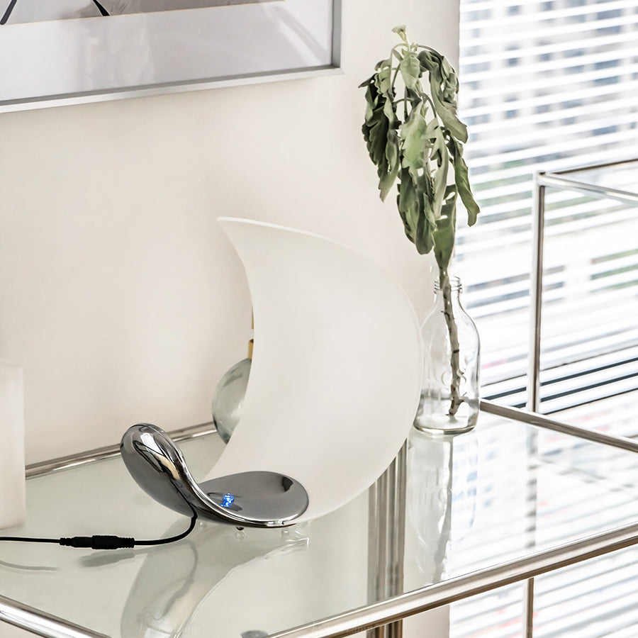 GraceGlow - Lámpara de Mesa con Elegantes Remolinos y Suave Brillo