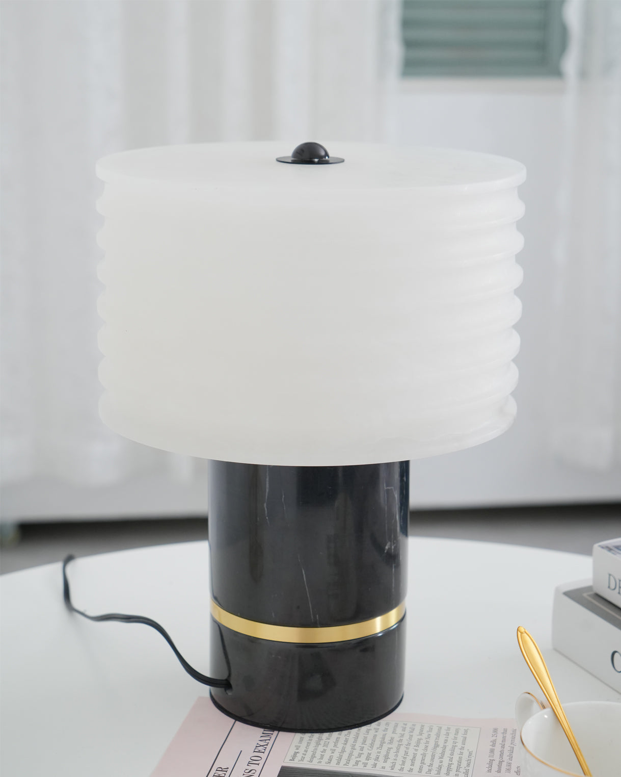GlimmerAura - Lampe de Table Contemporaine