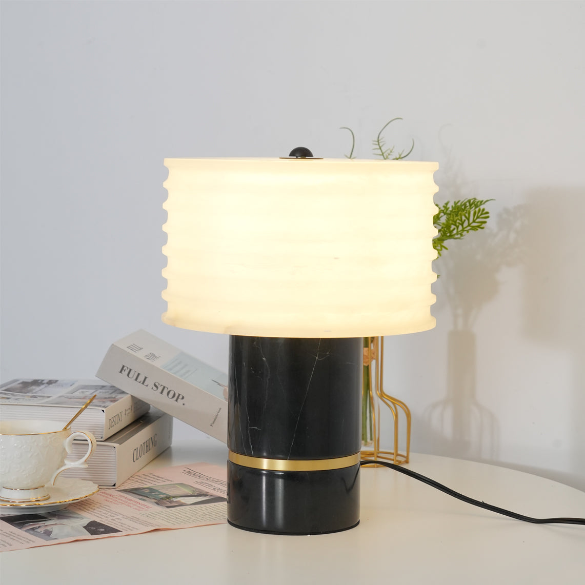 GlimmerAura - Lampe de Table Contemporaine