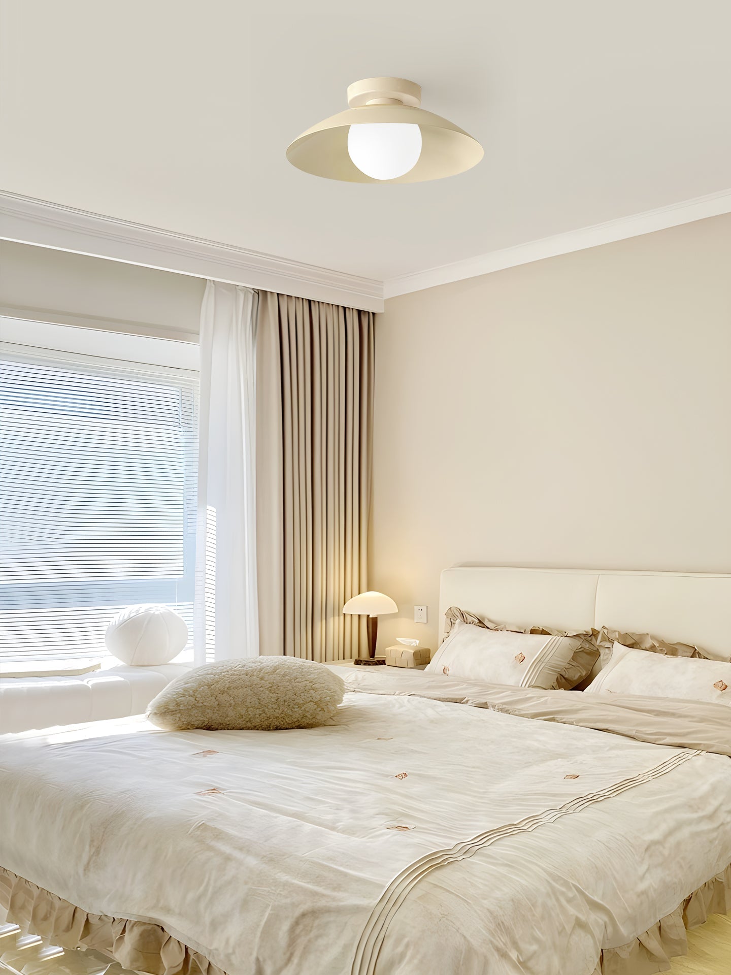 LuxeAura - Minimalistisk Loftarmatur