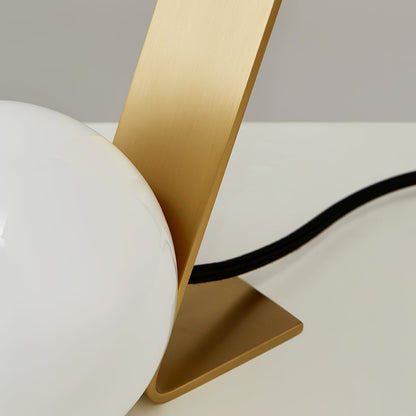 MinimalDaphne - Elegant Lamp with Cozy Glow and Refined Simplicity