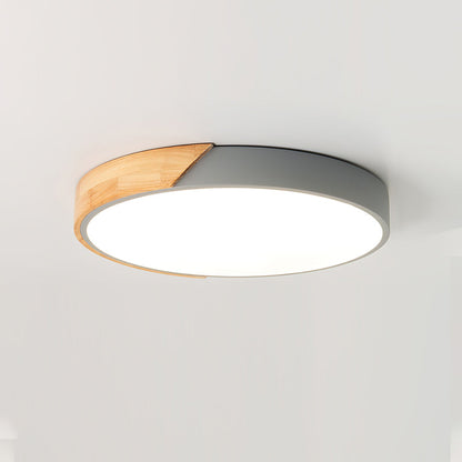 DelphiBeam - Deckenlampe mit anspruchsvollem Design und sanfter Beleuchtung