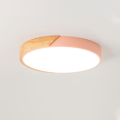DelphiBeam - Deckenlampe mit anspruchsvollem Design und sanfter Beleuchtung