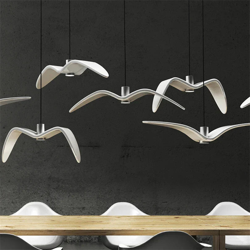 FeatherGlow – Artistic Bird-Inspired Lamp