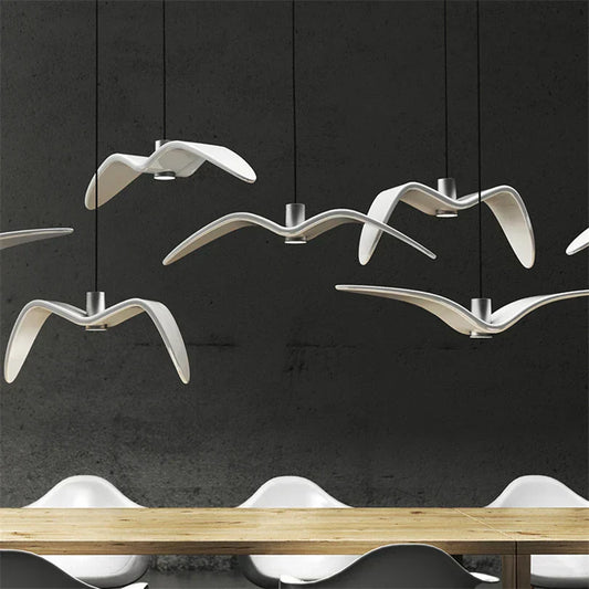 FeatherGlow – Artistic Bird-Inspired Lamp