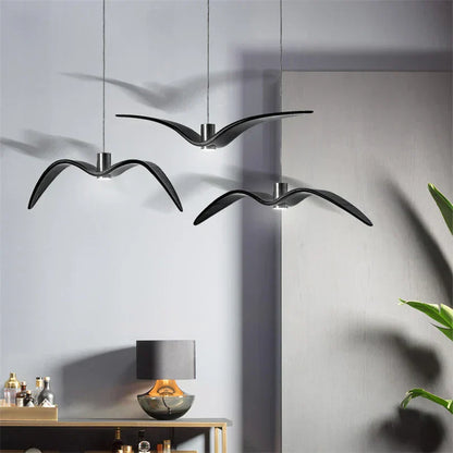 FeatherGlow – Artistic Bird-Inspired Lamp