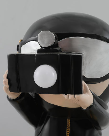 DiverRadiance - Elegant Lamp with Soft Lighting and Contemporary Design