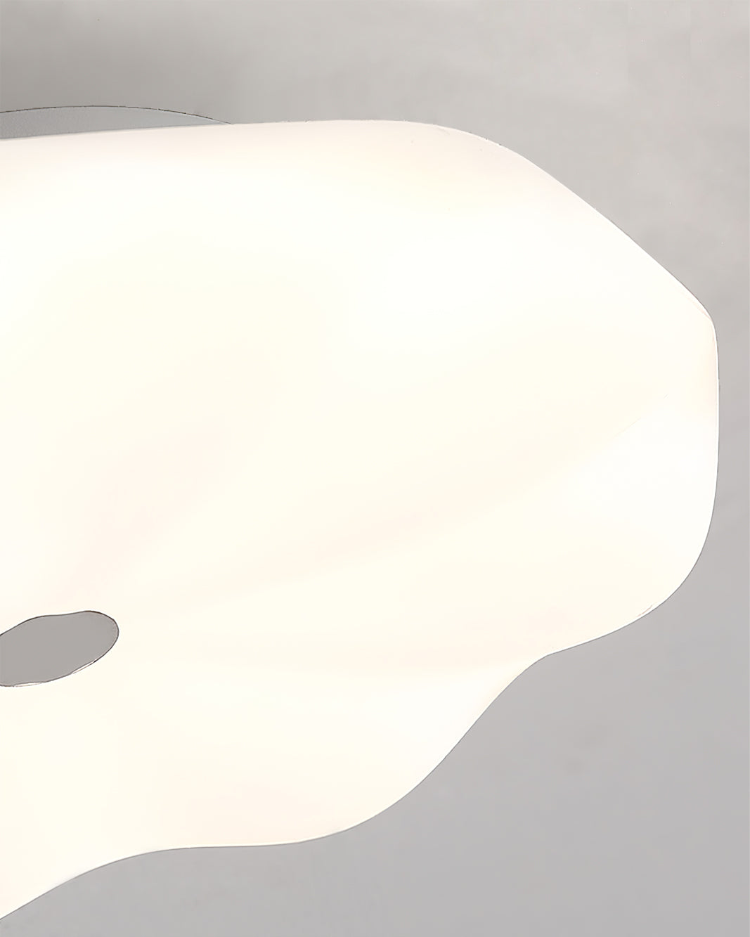 LuxeRing - Loftlampe med glat rund design og hyggelig glød