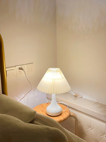 TimelessGlow - Lampada da Tavolo con Estetica a Tamburo e Radianza Morbida