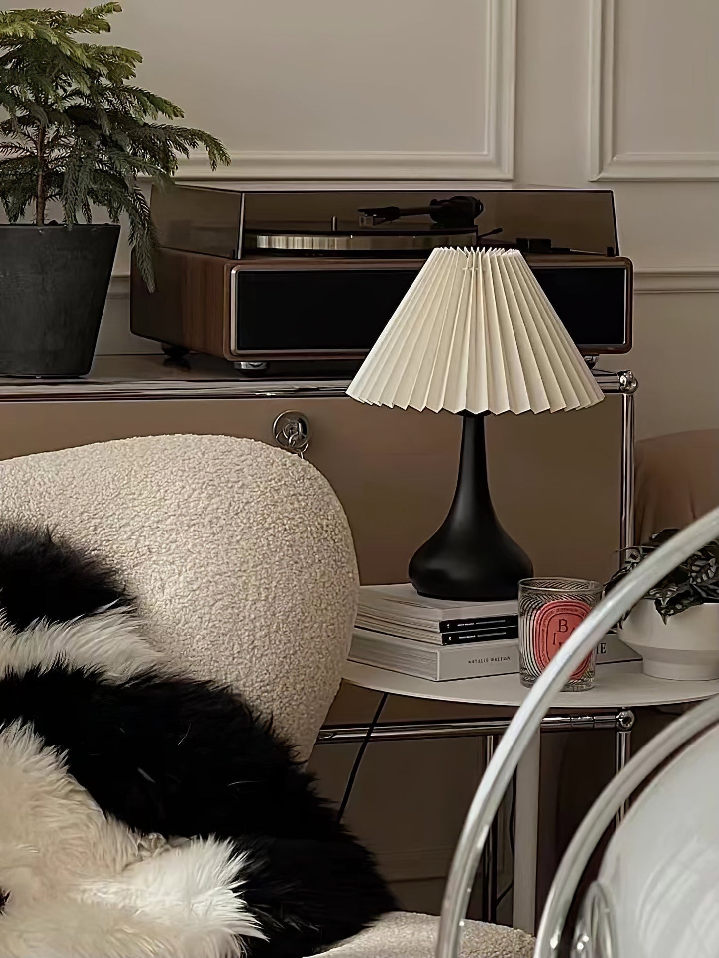 TimelessGlow - Lampada da Tavolo con Estetica a Tamburo e Radianza Morbida