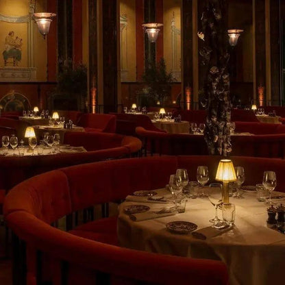 ShineBeam - Chic Wireless Table Lamp Design