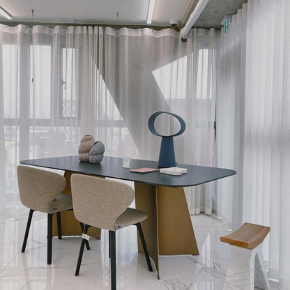 EclipseGlow - Lampada da Tavolo con Design Elegante e Illuminazione Atmosferica