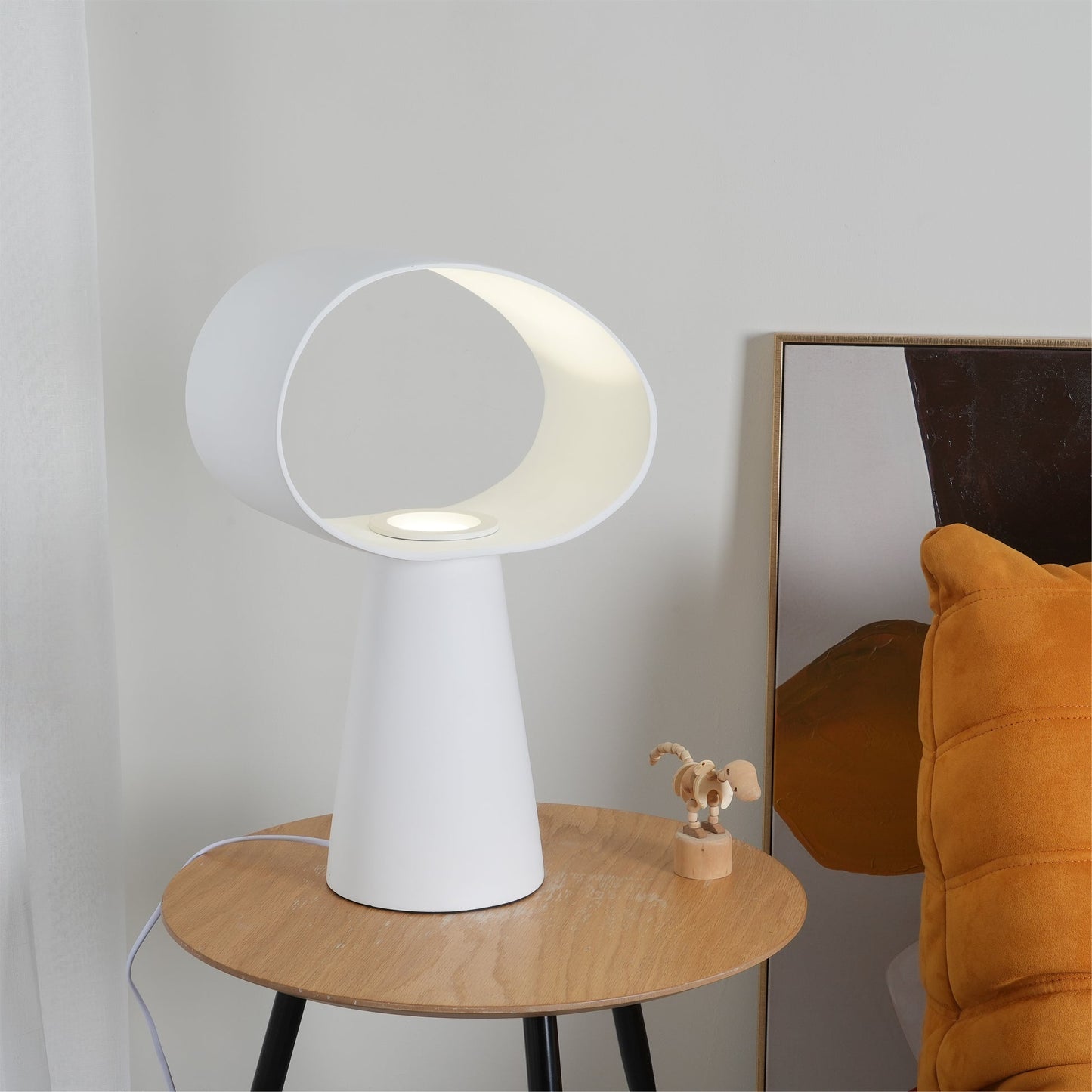 EclipseGlow - Lampada da Tavolo con Design Elegante e Illuminazione Atmosferica