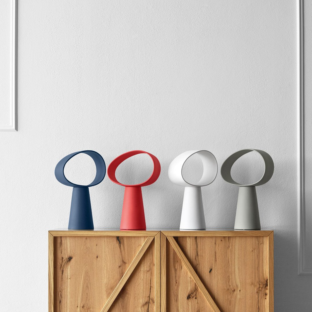 EclipseGlow - Lampada da Tavolo con Design Elegante e Illuminazione Atmosferica