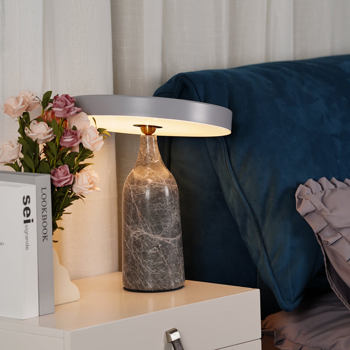 EddyGlow - Table Lamp with Elegant Design and Subtle Light Diffusion