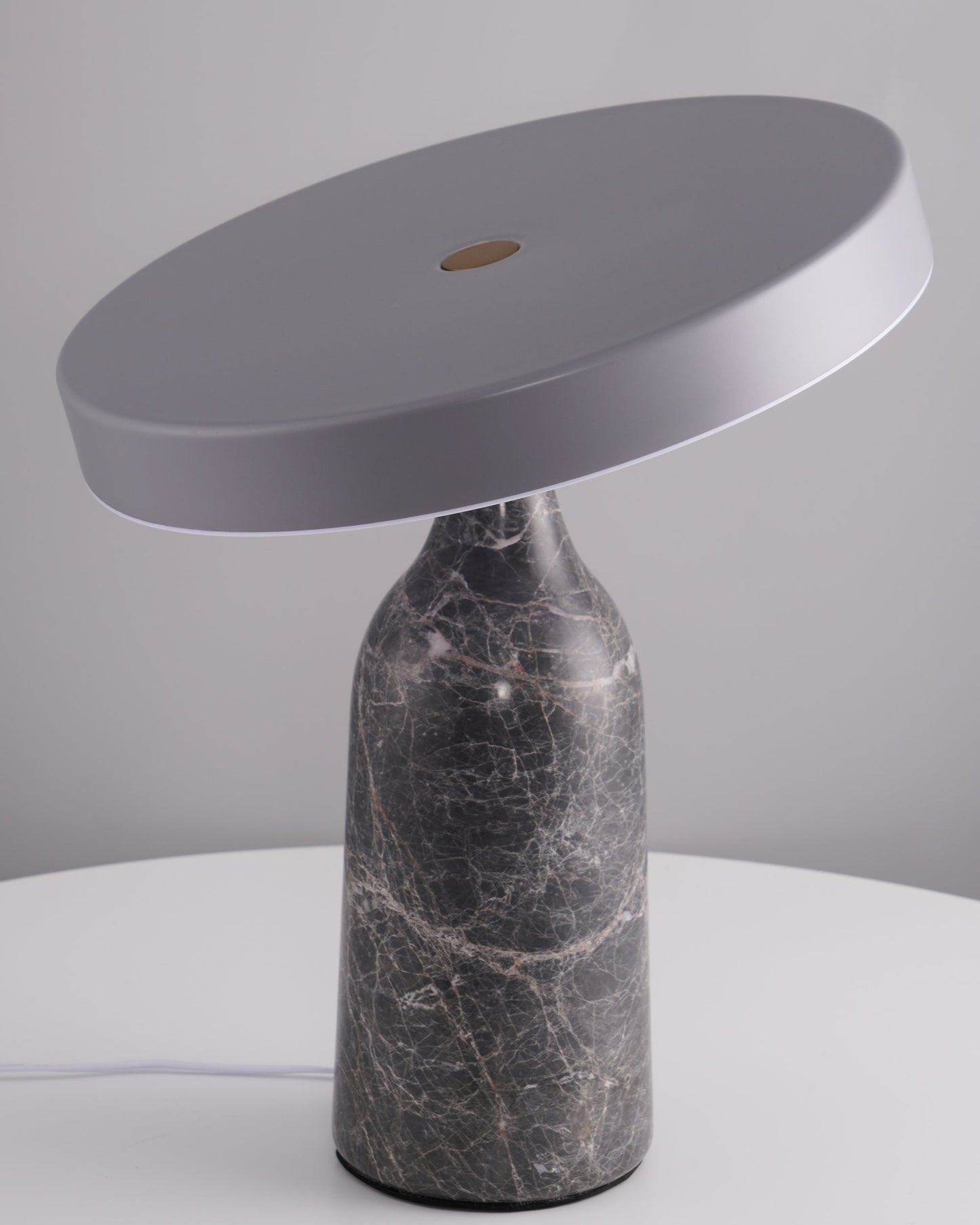 EddyGlow - Table Lamp with Elegant Design and Subtle Light Diffusion