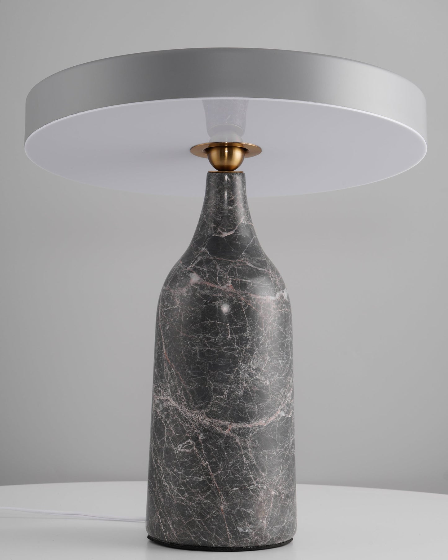 EddyGlow - Table Lamp with Elegant Design and Subtle Light Diffusion