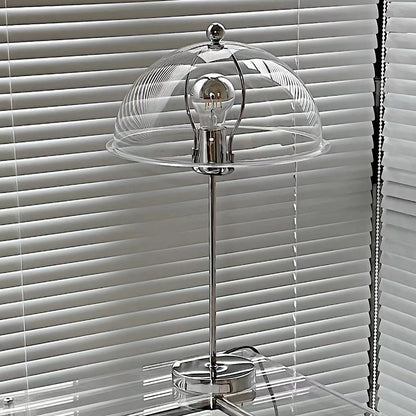 LuxeLight – Elegante Lámpara de Mesa Plateada con Acentos de Acrílico