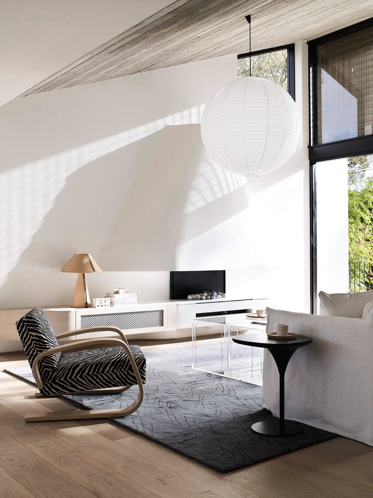 LumenLeaf - Stilfuld Skrivebordslampe