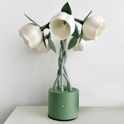 PetalAura – Sculptural Floral Table Lamp