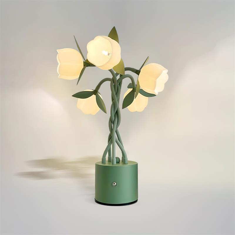PetalAura – Sculptural Floral Table Lamp