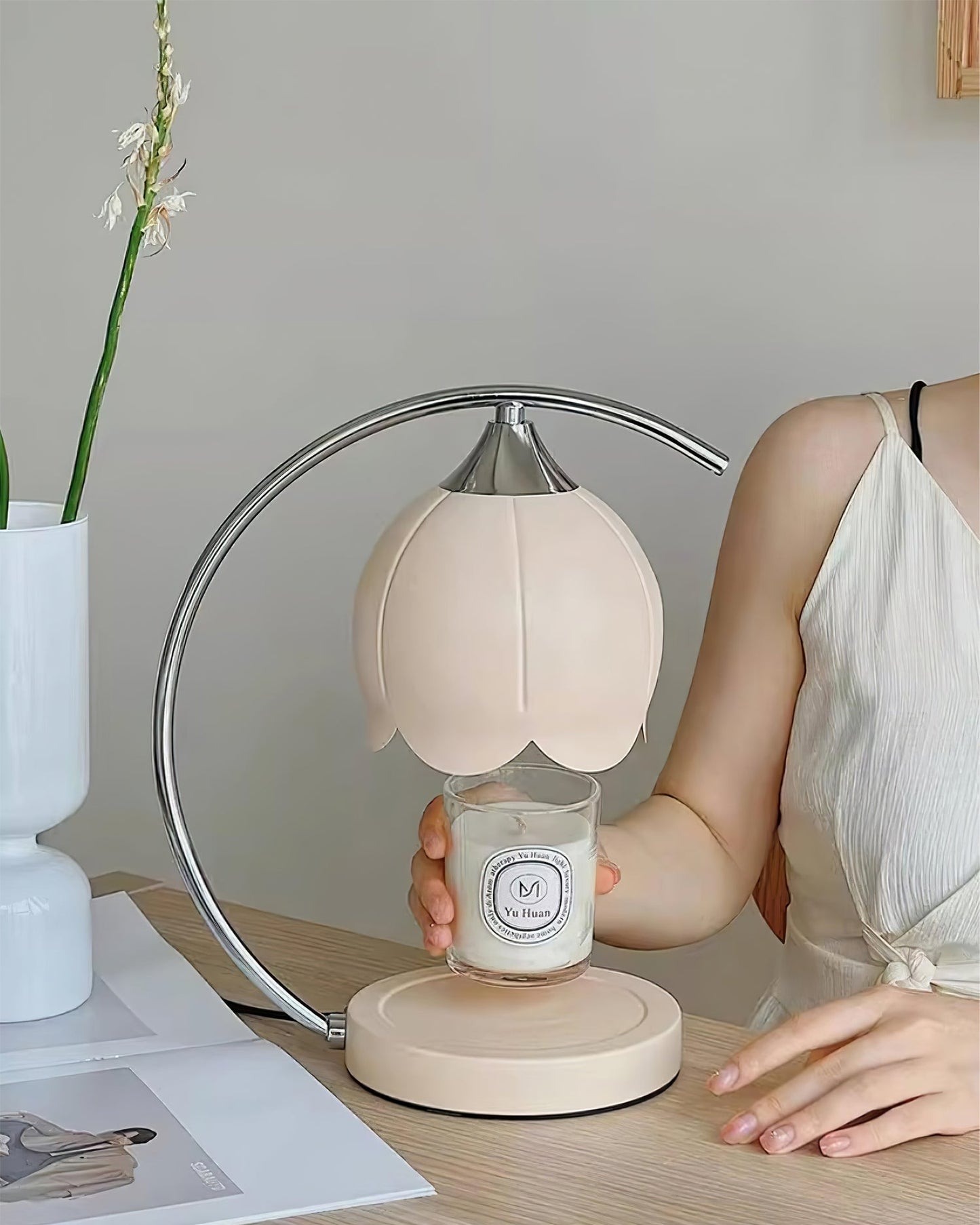 PetalRadiance - Bordlampe