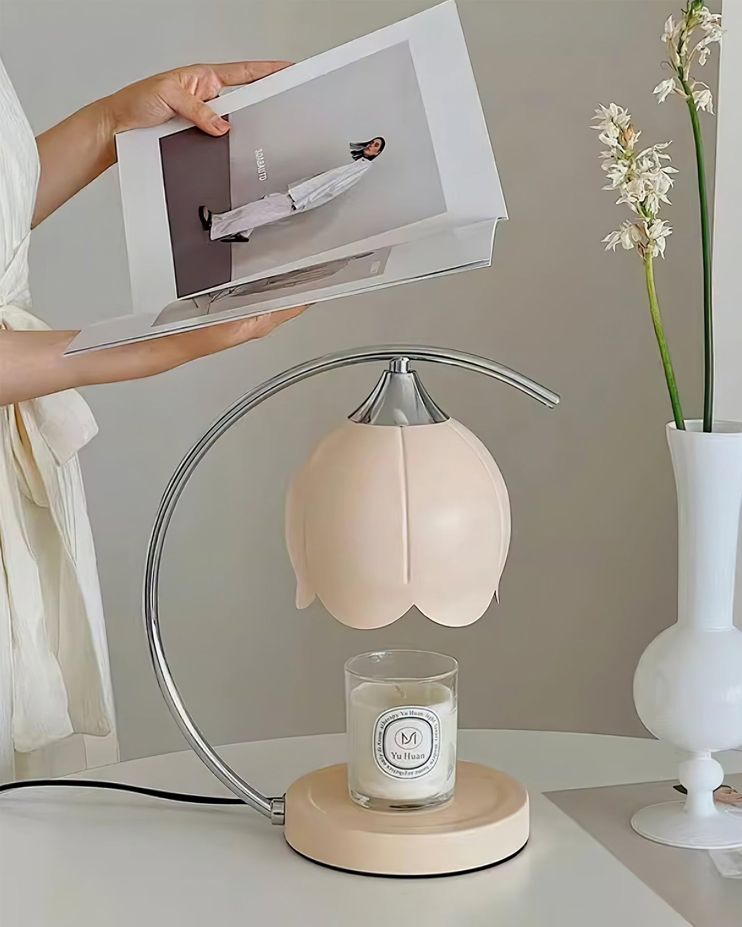 PetalRadiance - Bordlampe