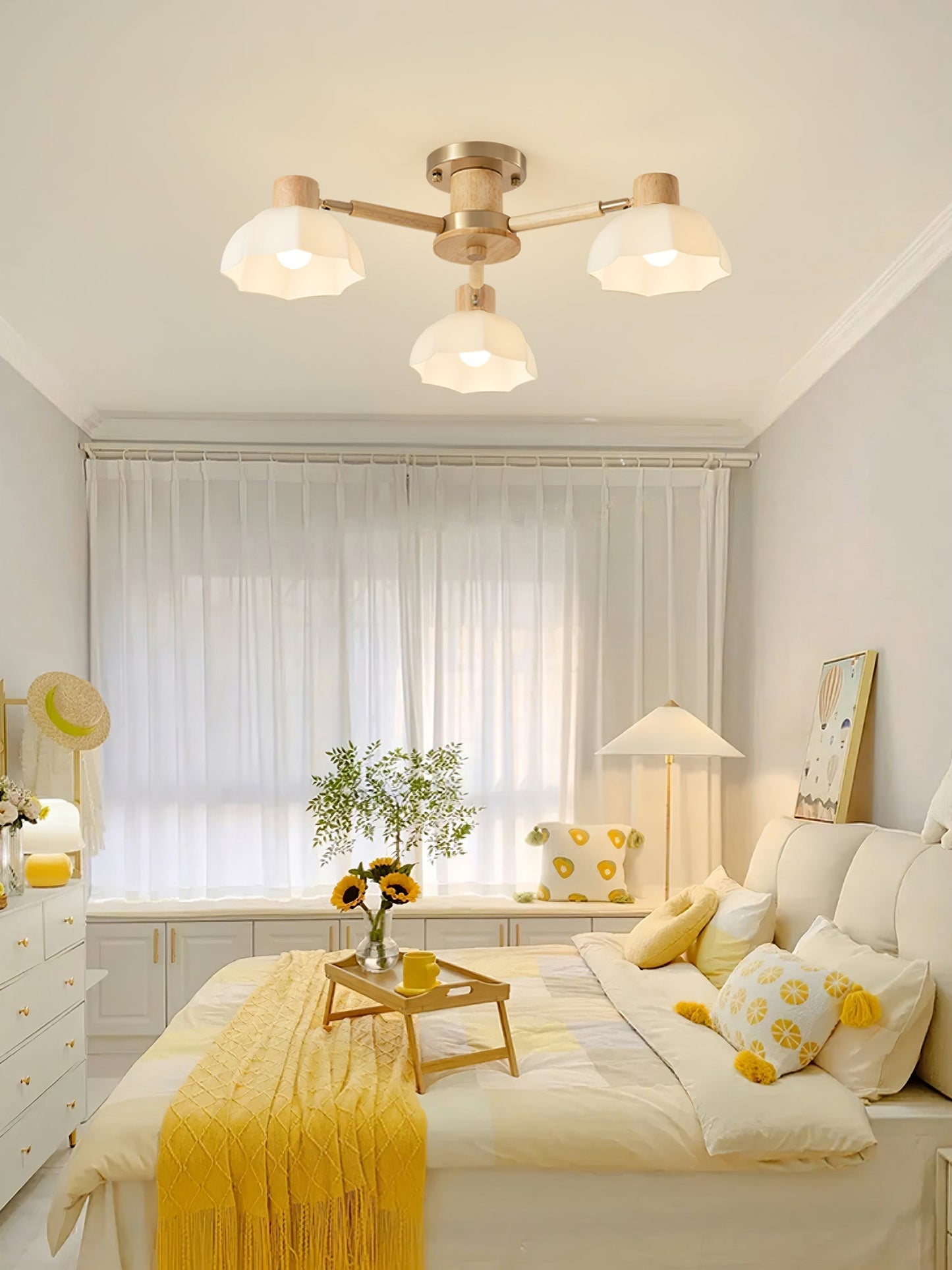 FloraAura - Lámpara de Techo con Forma de Flor y Difusión de Luz Acogedora