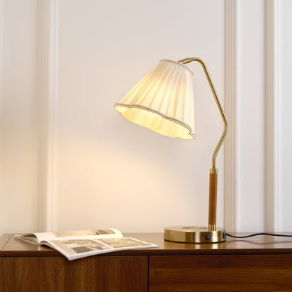 GlamourLux – Luxurious Fabric Table Lamp