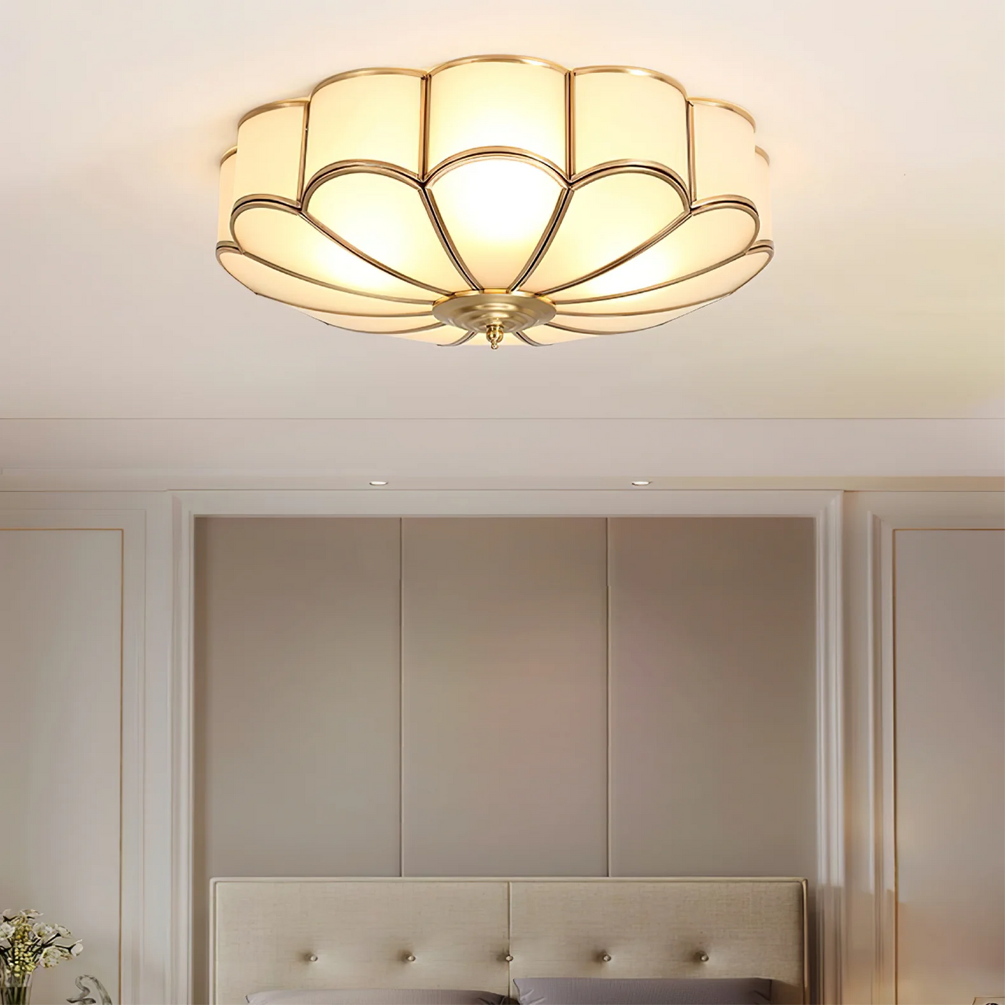 Flower-shaped glass ceiling lamp 3
