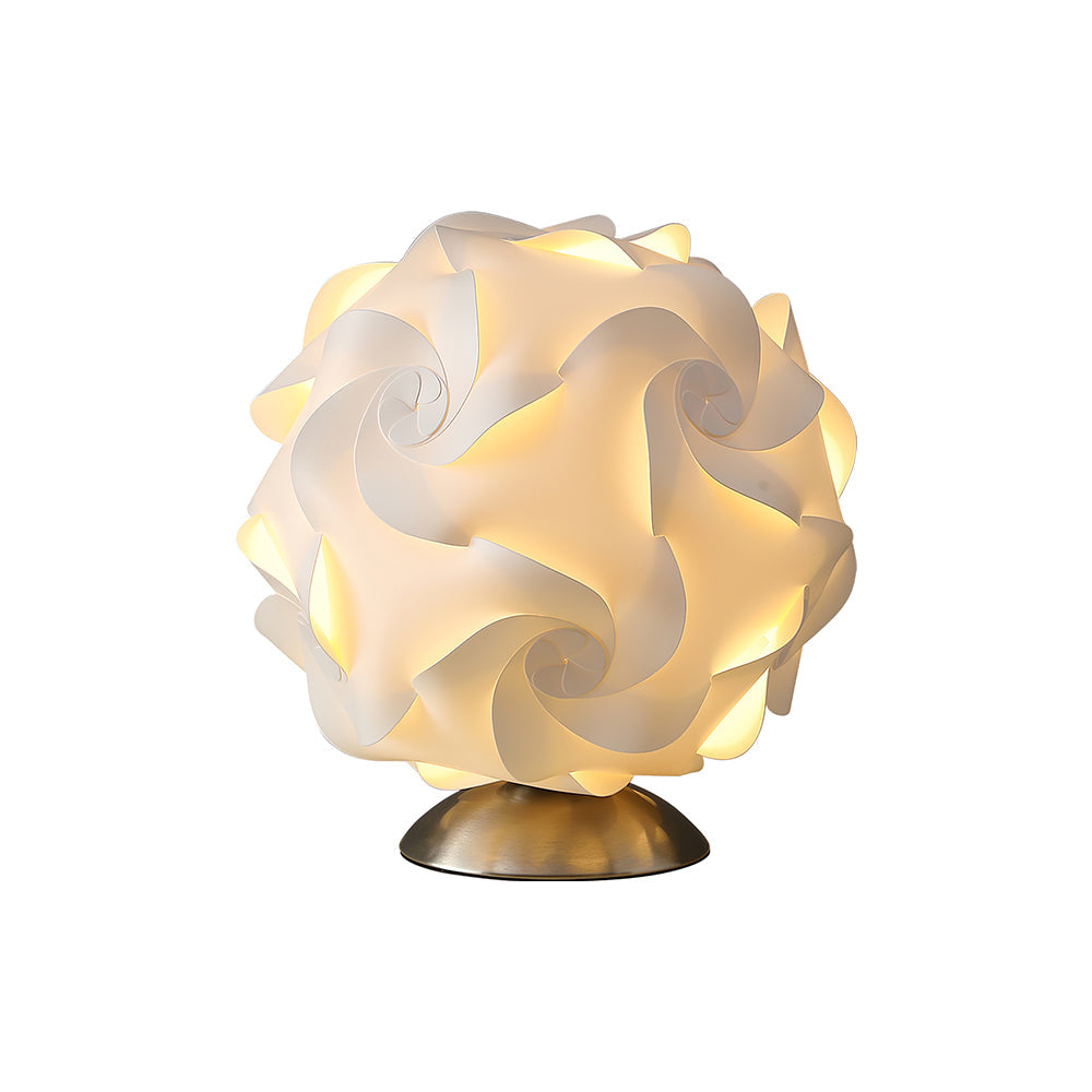 FloraBeam - Table Lamp with Blooming Influence and Sophisticated Illumination