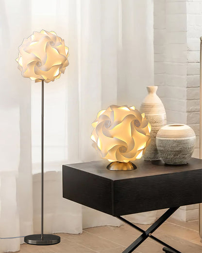 FloraBeam - Table Lamp with Blooming Influence and Sophisticated Illumination