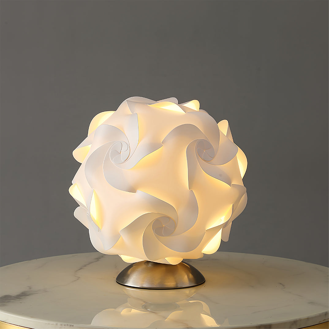 FloraBeam - Table Lamp with Blooming Influence and Sophisticated Illumination