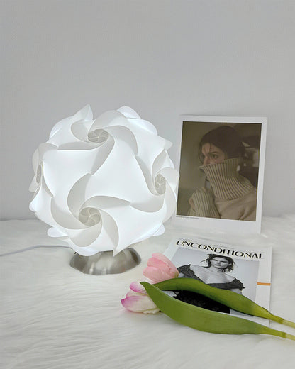 FloraBeam - Table Lamp with Blooming Influence and Sophisticated Illumination