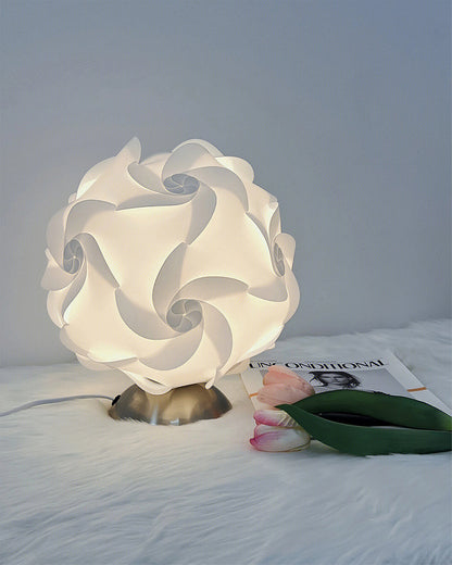 FloraBeam - Table Lamp with Blooming Influence and Sophisticated Illumination